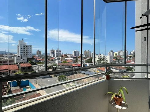 Apartamento em Barreiros, São José