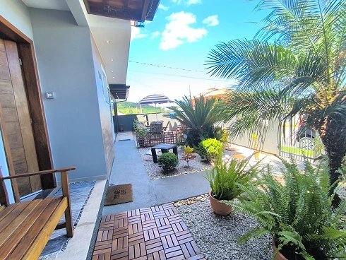 Sobrado geminado em Potecas, São José