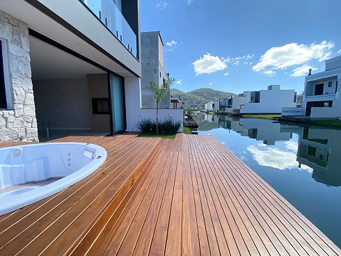 Casa em Beira Rio, Biguaçu