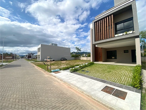 Casa em Beira Rio, Biguaçu