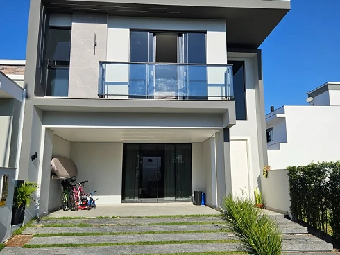 Casa em Beira Rio, Biguaçu