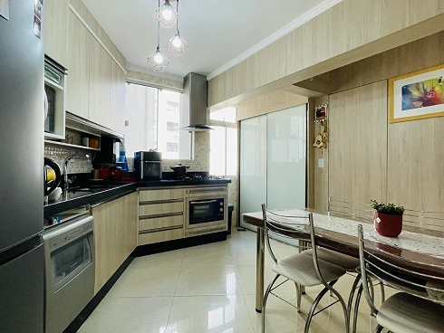 Apartamento em Agronômica, Florianópolis