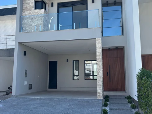 Casa em Beira Rio, Biguaçu