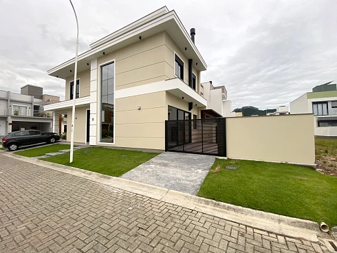 Casa em Beira Rio, Biguaçu
