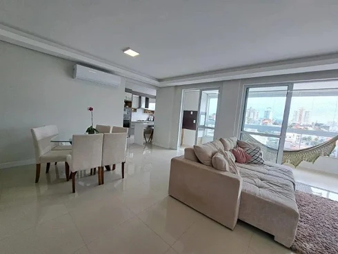 Apartamento em Estreito, Florianópolis