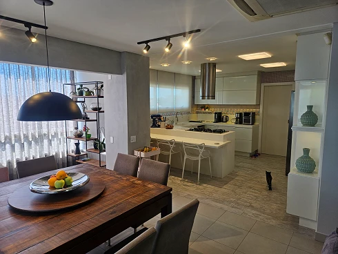 Casa em Bosque das Mansões, São José