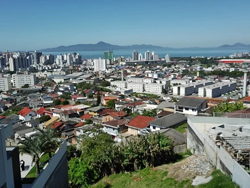 Terreno em Bosque das Mansões, São José