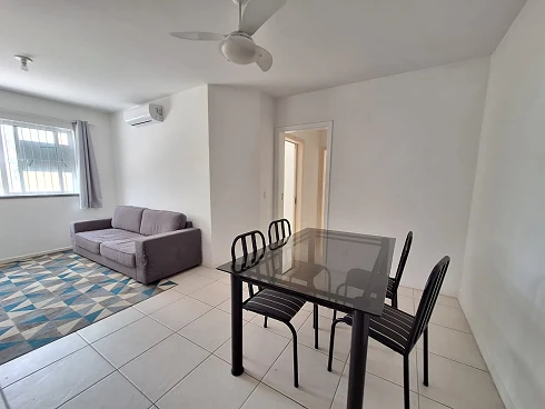 Apartamento em Barreiros, São José