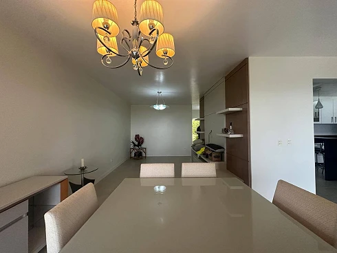Casa em Bosque das Mansões, São José
