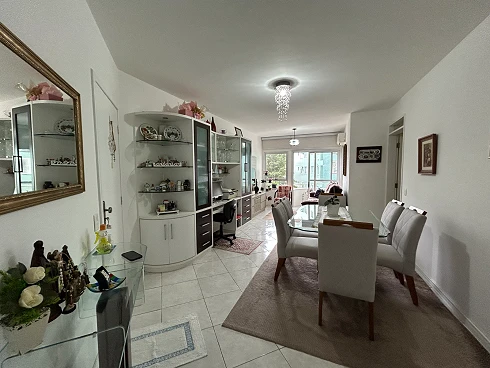 Apartamento em Coqueiros, Florianópolis