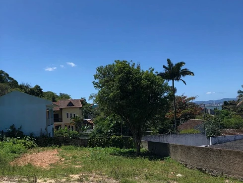 Terreno em Ponta de Baixo, São José