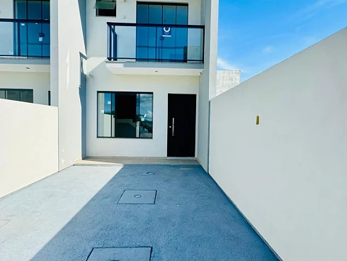 Sobrado geminado em Areias, São José