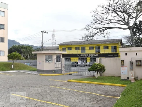 Apartamento em Serraria, São José