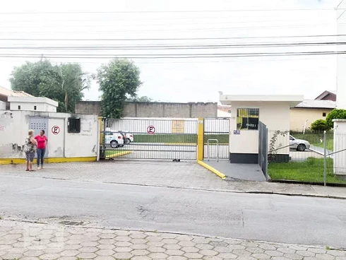Apartamento em Serraria, São José