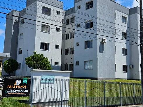 Apartamento em Serraria, São José