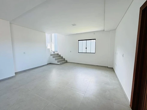 Sobrado geminado em Forquilhas, São José