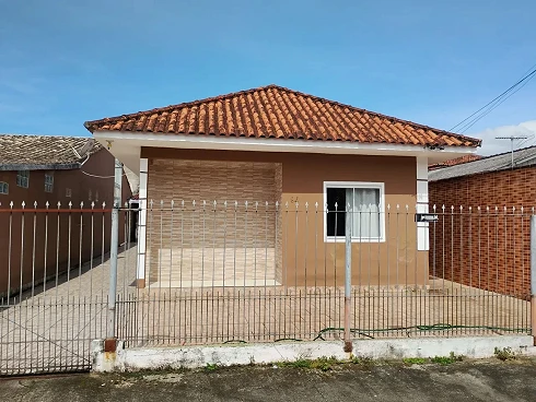 Casa com 2 quartos em Forquilhas, São José