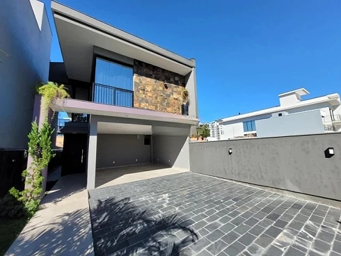 Casa em Beira Rio, Biguaçu