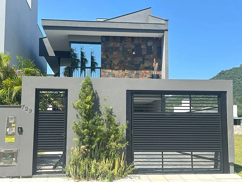 Casa em Beira Rio, Biguaçu