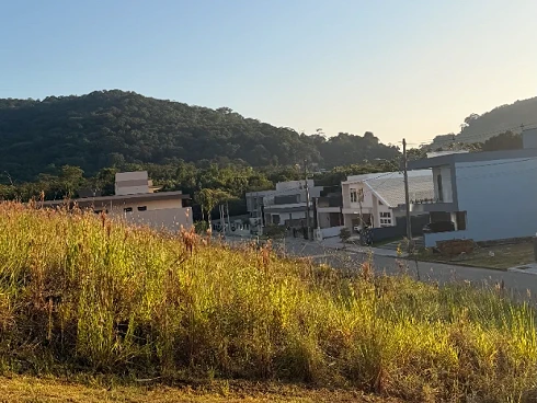 Terreno em Forquilhas, São José