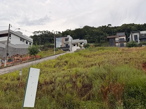 Terreno em Forquilhas, São José