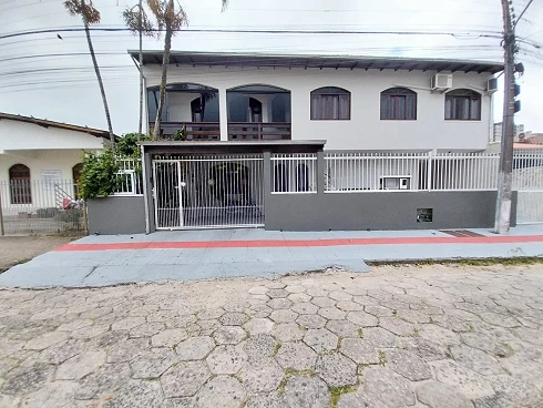 Casa em Nossa Senhora do Rosário, São José