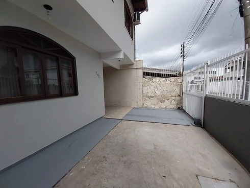 Casa em Nossa Senhora do Rosário, São José