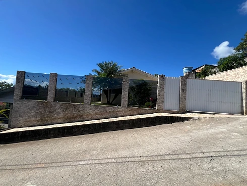 Casa em Fundos, Biguaçu