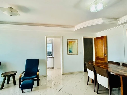 Apartamento em Coqueiros, Florianópolis