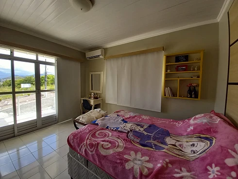 Casa com 5 quartos em São Sebastião, Palhoça