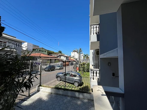 Apartamento em Coqueiros, Florianópolis