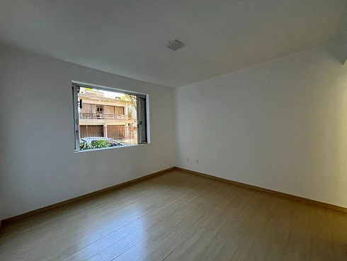 Apartamento em Coqueiros, Florianópolis