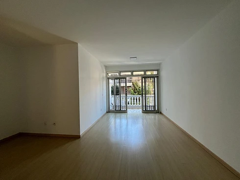 Apartamento em Coqueiros, Florianópolis