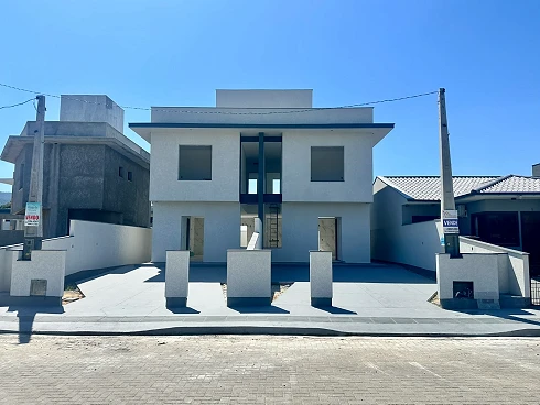 Sobrado geminado em Bela Vista, Palhoça