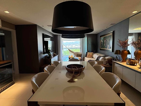 Apartamento em Agronômica, Florianópolis
