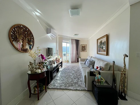 Apartamento em Kobrasol, São José