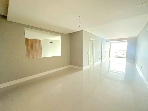 Apartamento em Kobrasol, São José