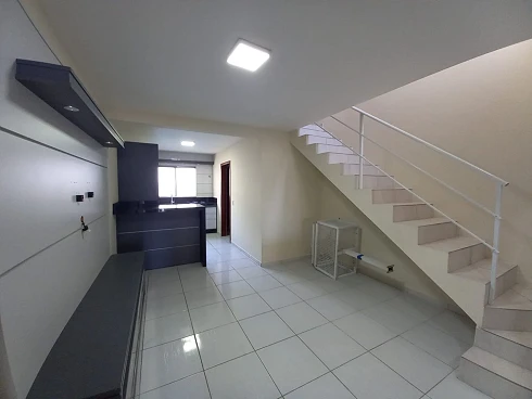 Sobrado geminado em Nova Palhoça, Palhoça