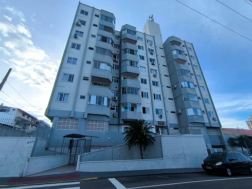 Apartamento em Barreiros, São José