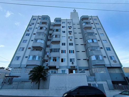 Apartamento em Barreiros, São José