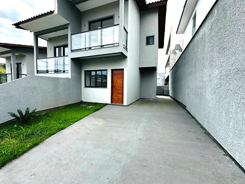 Sobrado geminado em Bela Vista, Palhoça