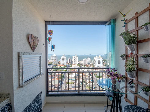 Apartamento em Barreiros, São José