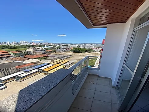 Apartamento em Praia Comprida, São José