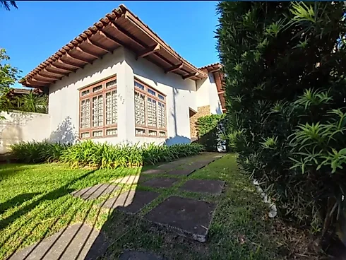 Casa em Ponta de Baixo, São José