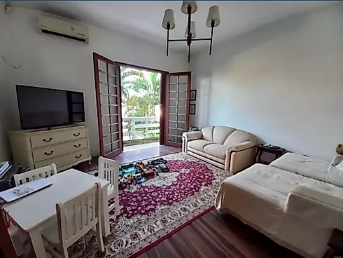 Casa em Ponta de Baixo, São José