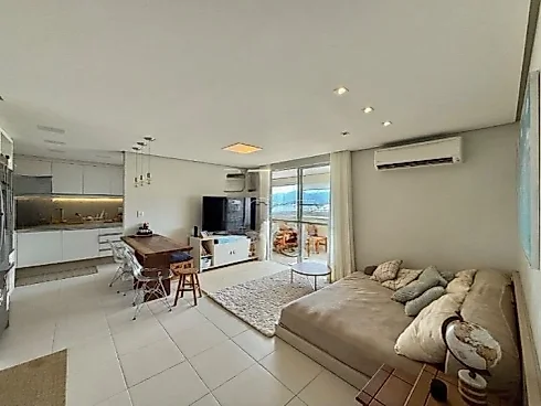 Apartamento em Kobrasol, São José
