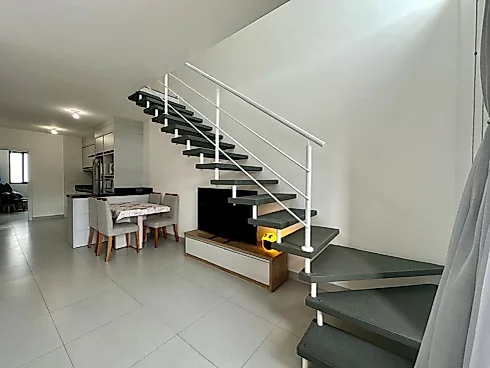 Sobrado geminado em Areias, São José