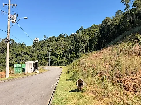 Terreno em Forquilhas, São José
