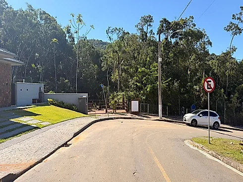 Terreno em Forquilhas, São José
