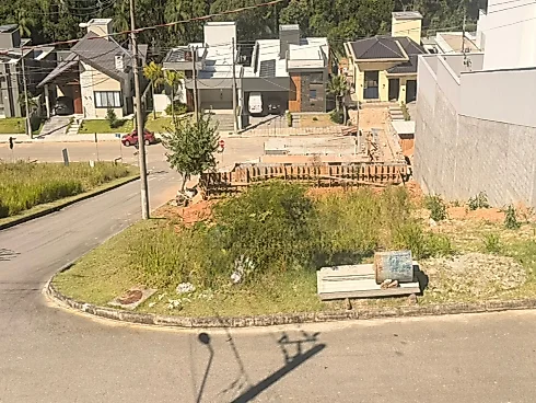 Terreno em Forquilhas, São José